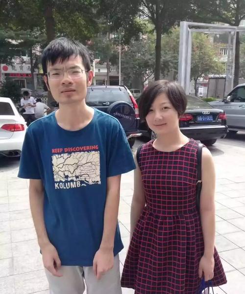 以太坊V神和女的合照:以太坊v神是哪个国家的